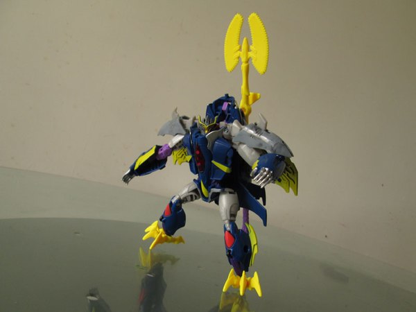 Beast Hunters Dreadwing In Hand Images Transformers Prime Deluxe Class Figure  (9 of 30)